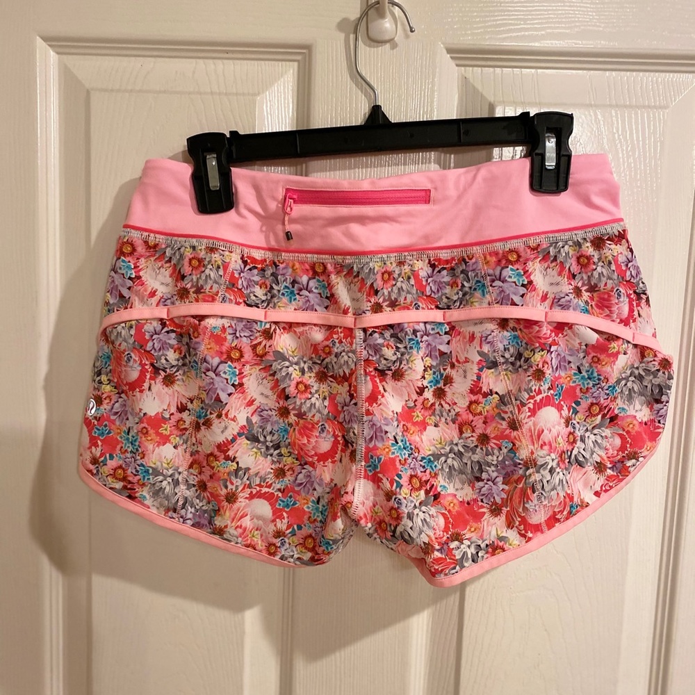 Lululemon Speed Short Flowabunga Bleached Coral 6 - Picture 2 of 7